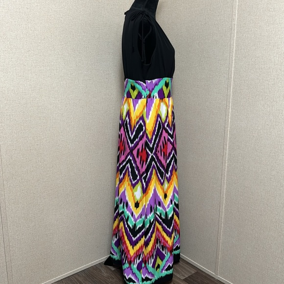 Shelby & Palmer  Long Dress - Picture 4 of 9